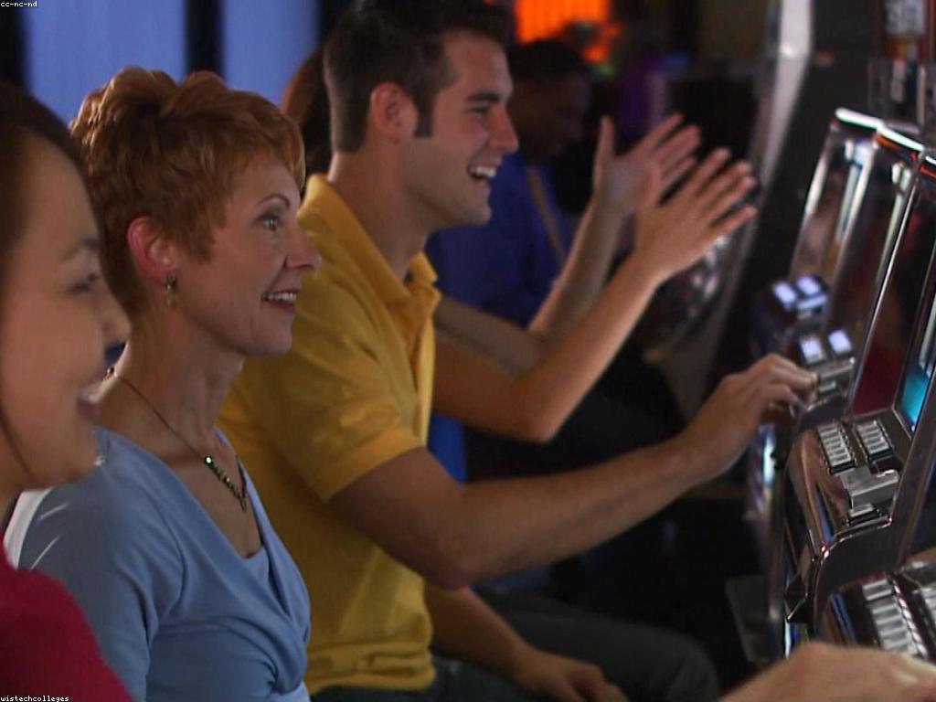 យល់ដឹងអំពីប្រព័ន្ធប្រតិបត្តិការ​កាស៊ីណូ